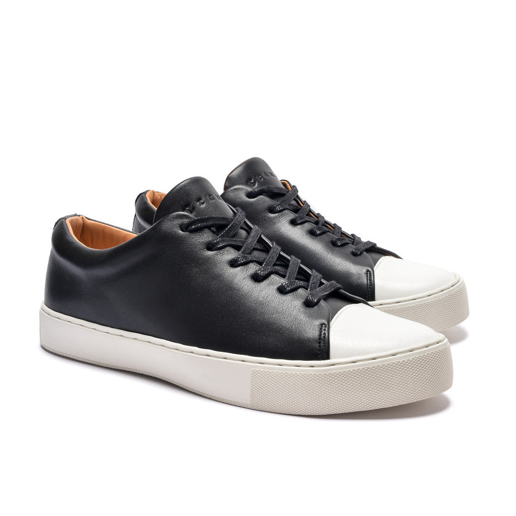 ABINGTON TOE CAP SNEAKER - BLACK WHITE - mashroom7