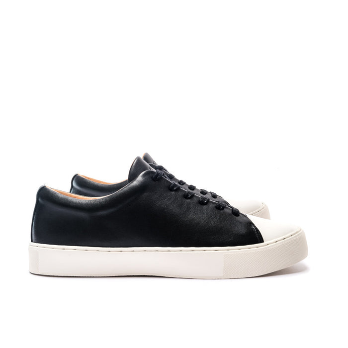 ABINGTON TOE CAP SNEAKER - BLACK WHITE - mashroom7