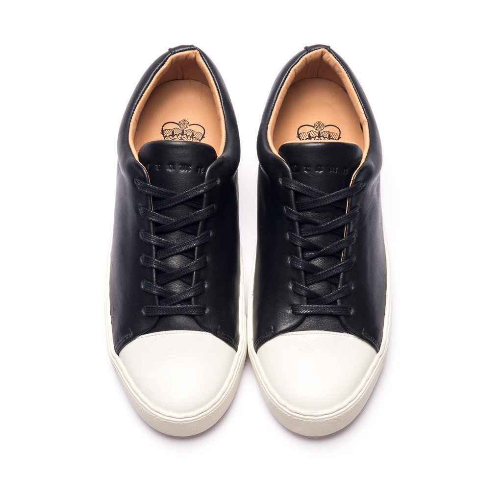 ABINGTON TOE CAP SNEAKER - BLACK WHITE - mashroom7